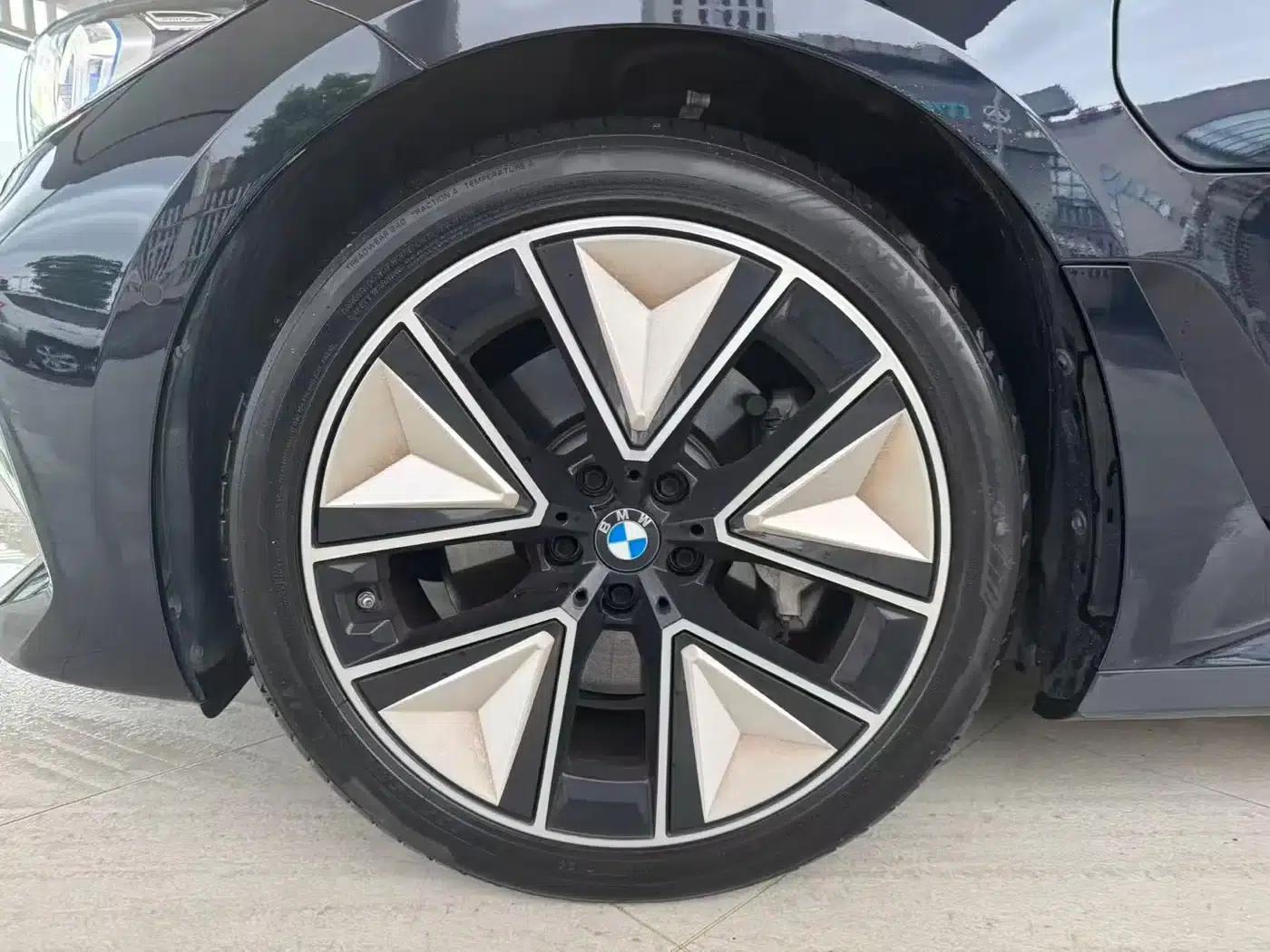 BMW i3 2025 eDrive 40 L Shadow Sport Package — миниатюра 11