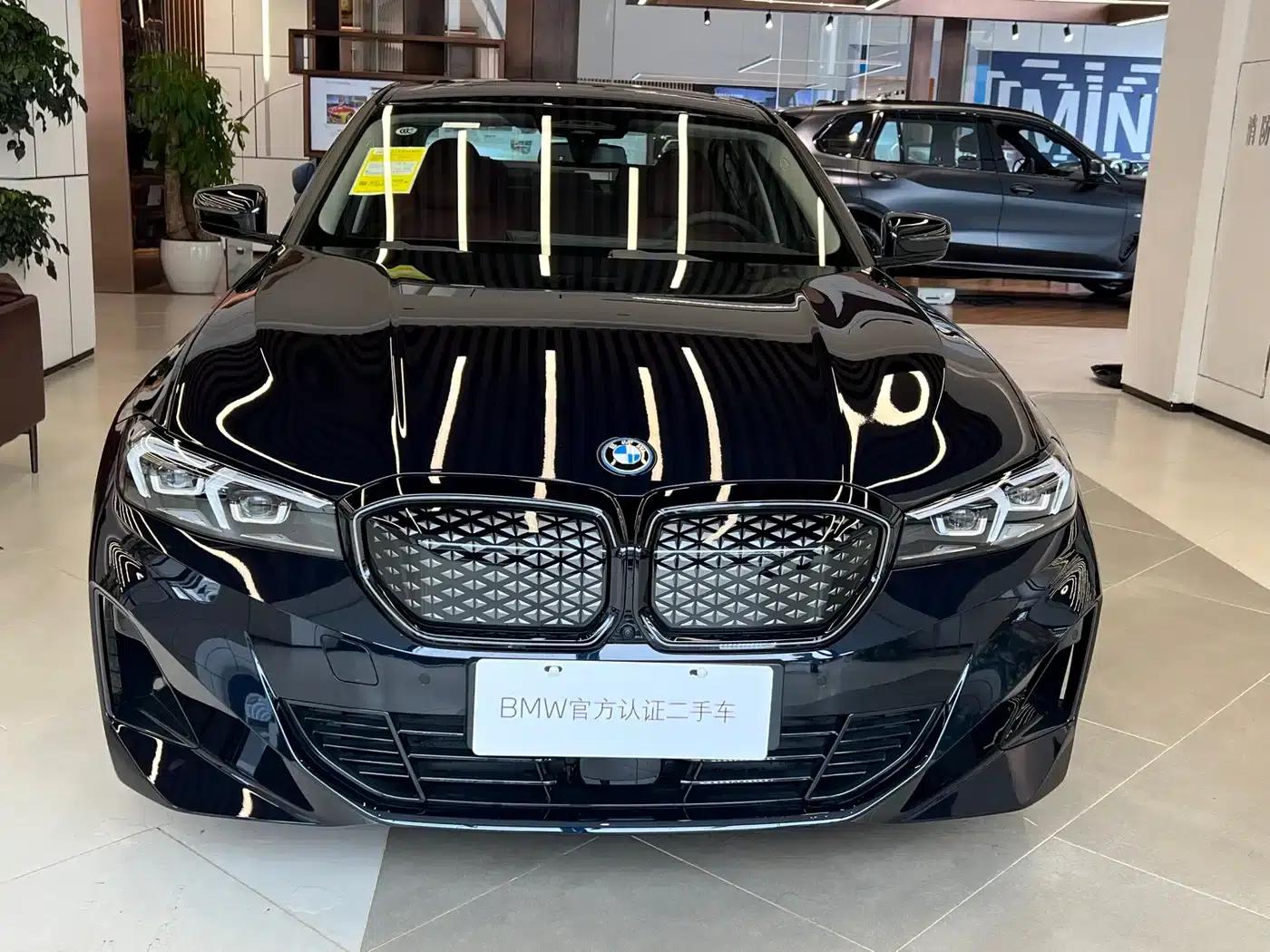 BMW i3 2026 eDrive 40 L Shadow Edition — миниатюра 2