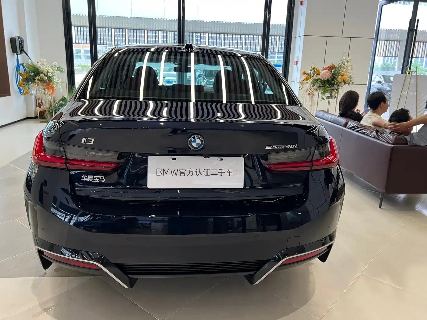 BMW i3 2026 eDrive 40 L Shadow Edition — миниатюра 5