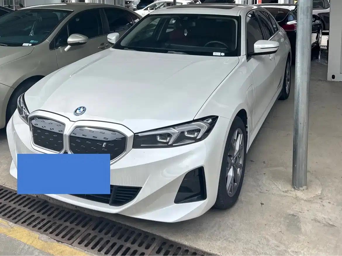BMW i3 2022 eDrive 35L — миниатюра 1
