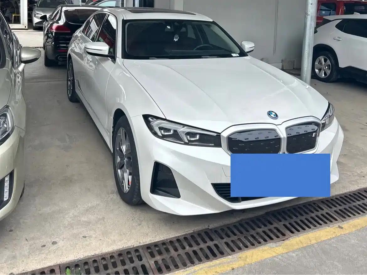 BMW i3 2022 eDrive 35L — миниатюра 3