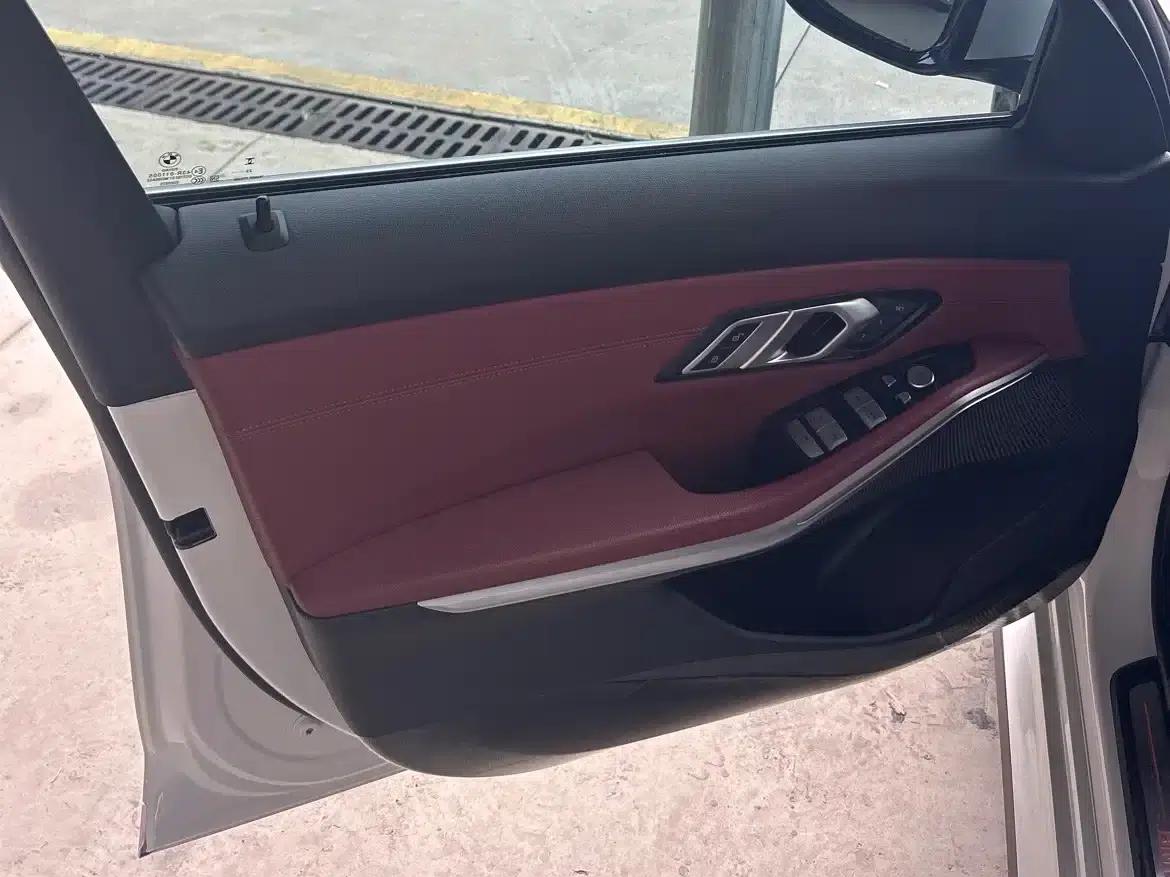 BMW i3 2022 eDrive 35L — миниатюра 4