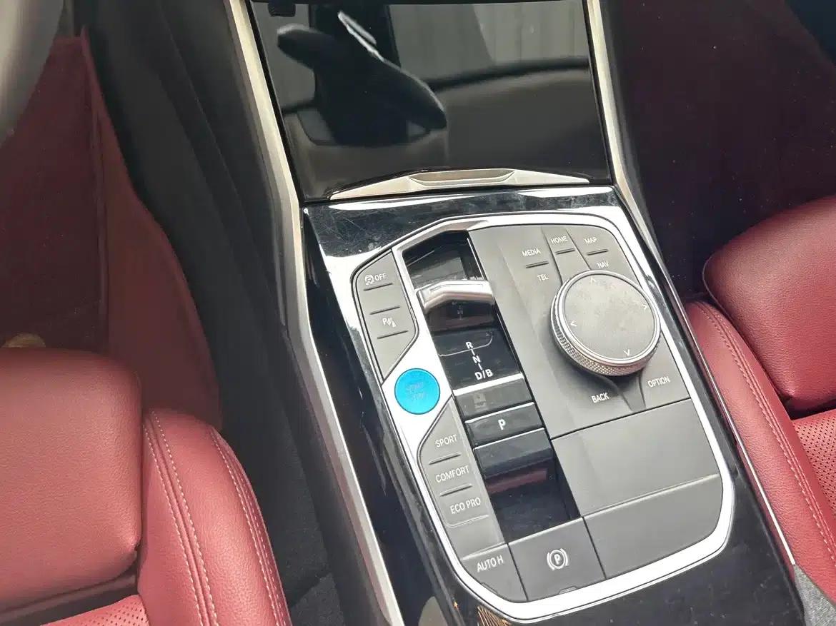BMW i3 2022 eDrive 35L — миниатюра 8