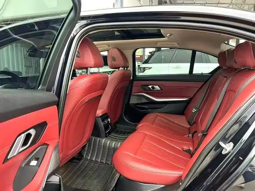 BMW i3 2023 eDrive 40 L Shadow Edition — миниатюра 3