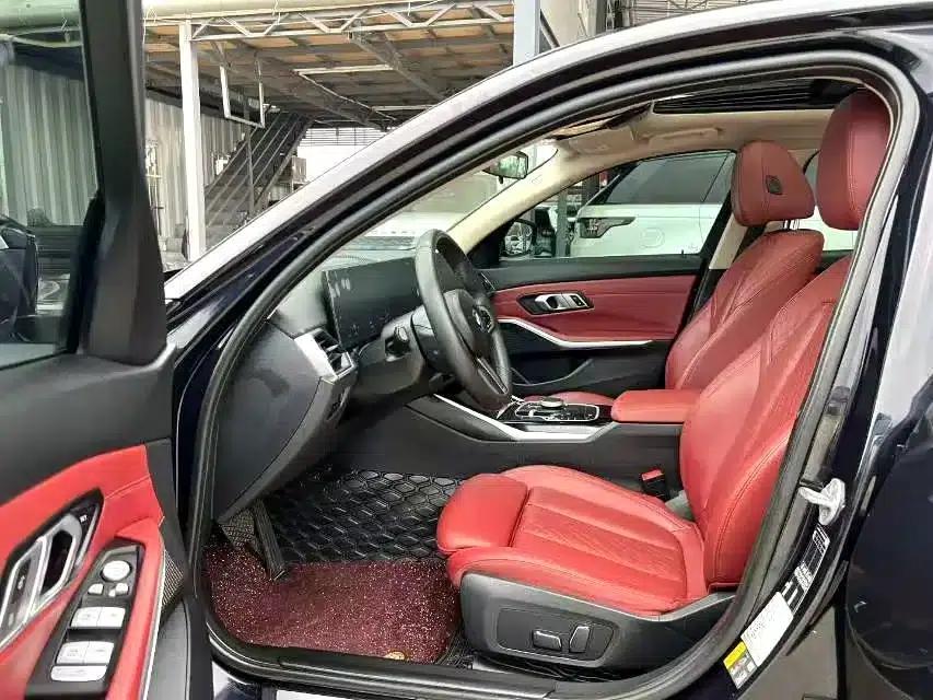 BMW i3 2023 eDrive 40 L Shadow Edition — миниатюра 4