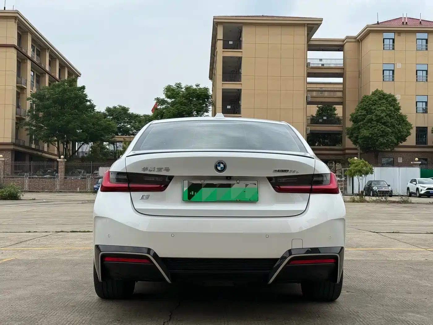 BMW i3 2024 eDrive 35L — миниатюра 15