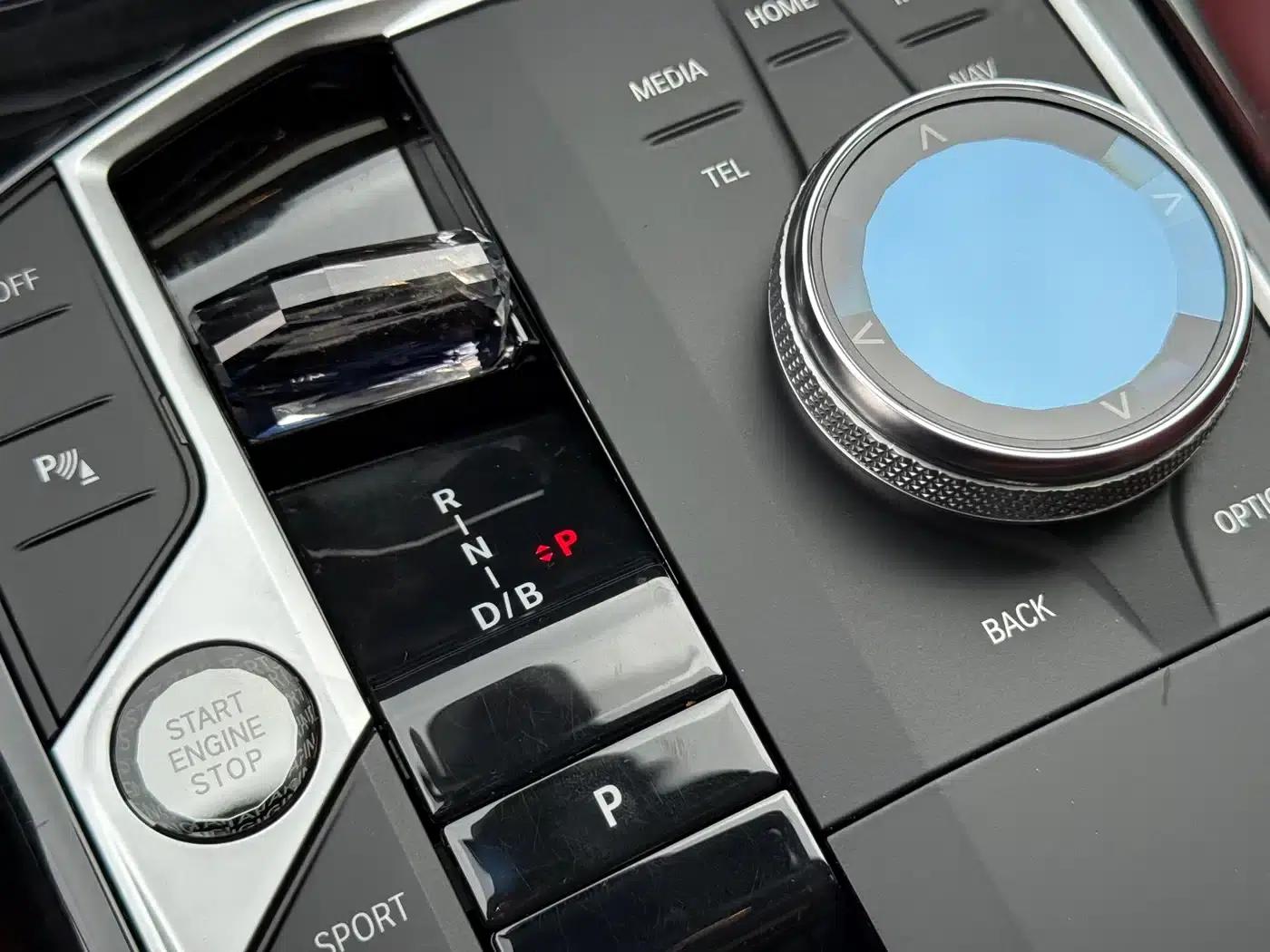 BMW i3 2024 eDrive 35L — миниатюра 7