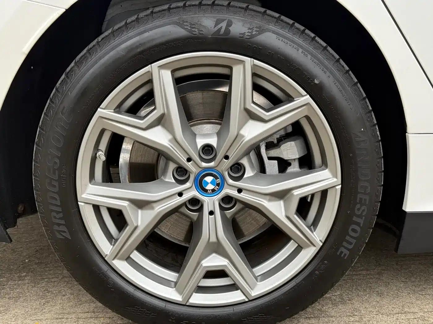BMW i3 2024 eDrive 35L — миниатюра 10