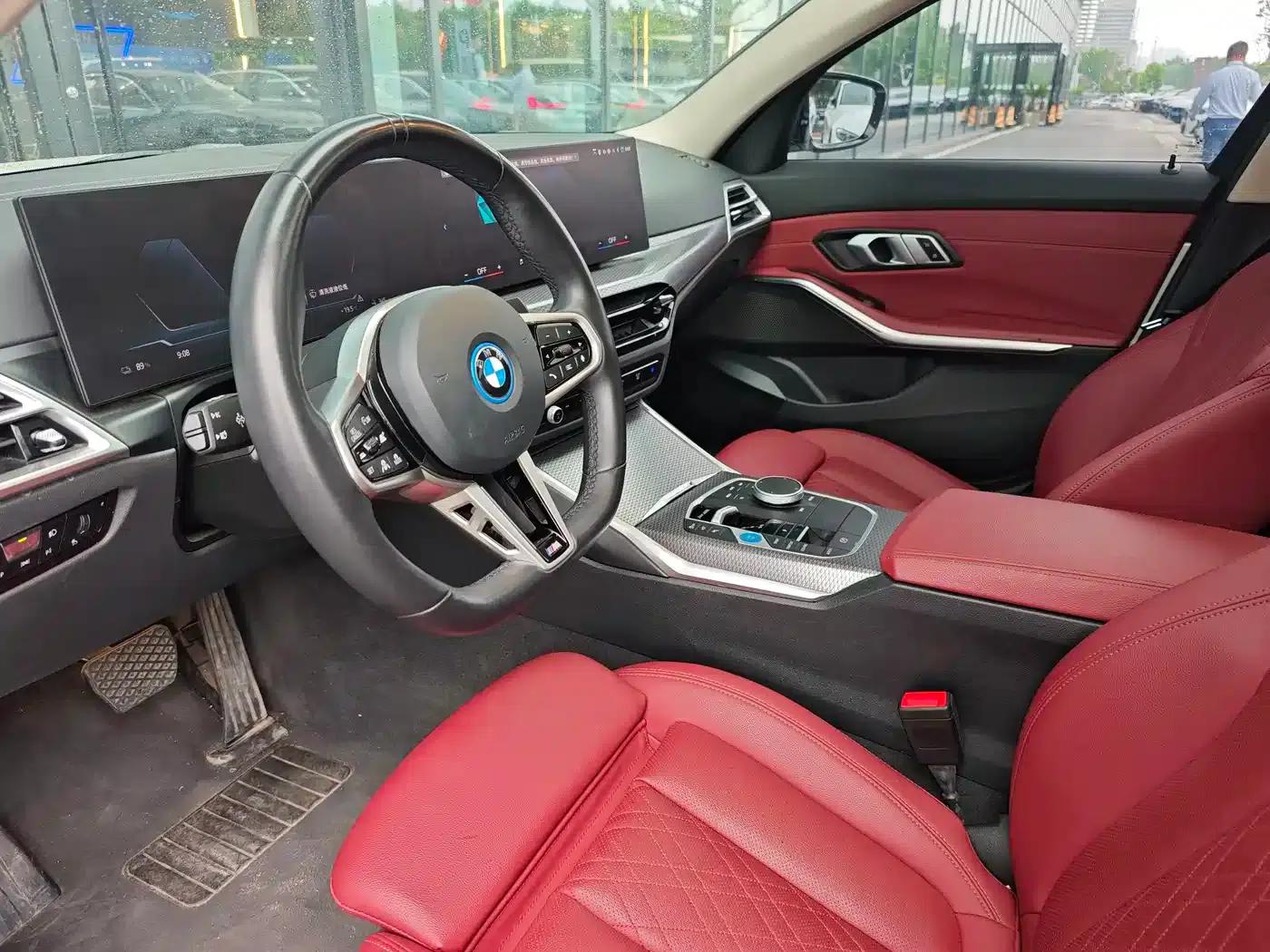 BMW i3 2025 eDrive 40 L Shadow Edition — миниатюра 6