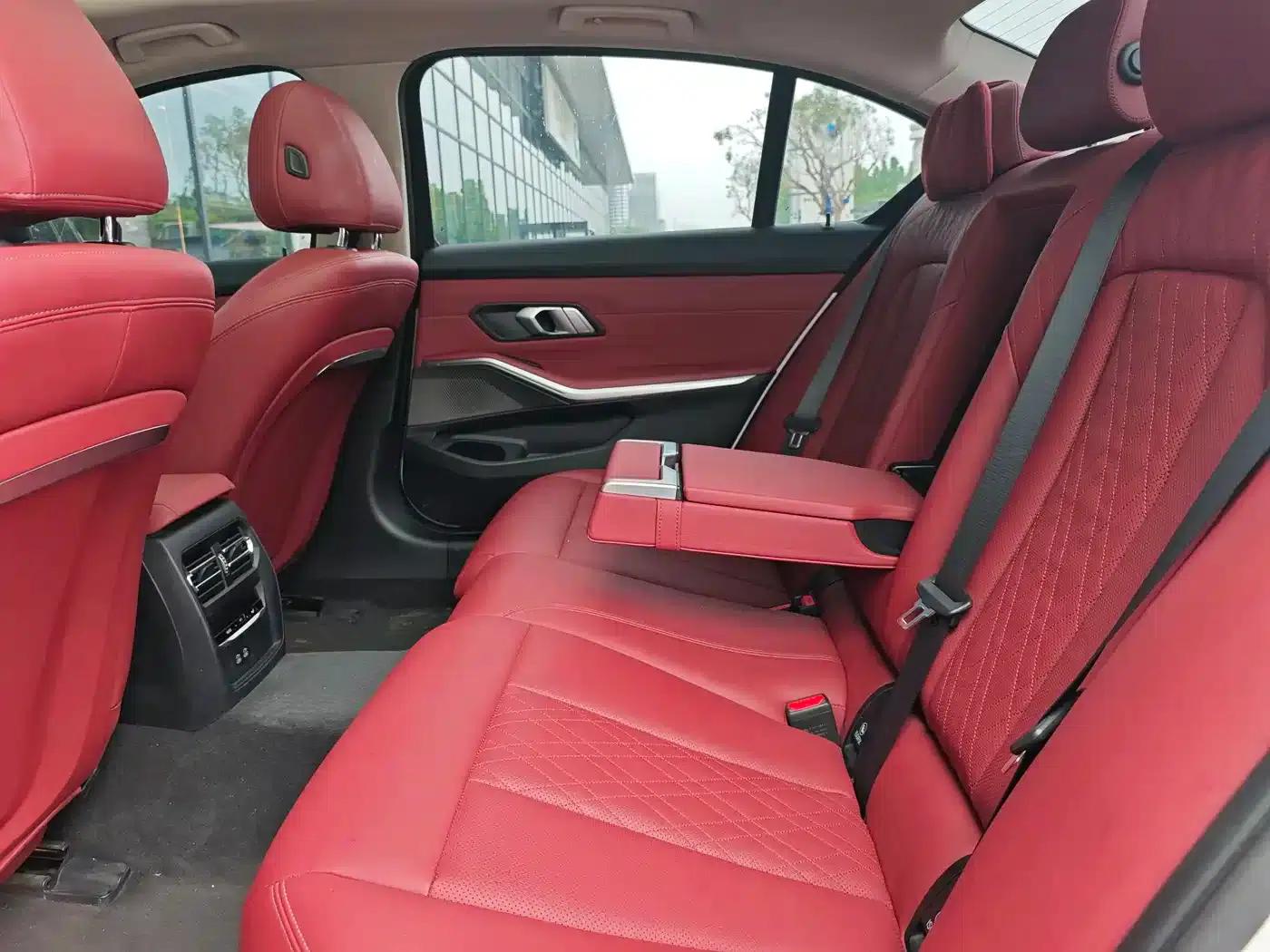 BMW i3 2025 eDrive 40 L Shadow Edition — миниатюра 7