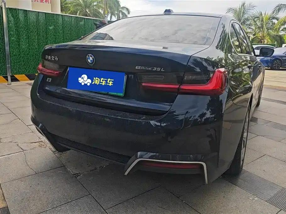 BMW i3 2022 eDrive 35L — миниатюра 3