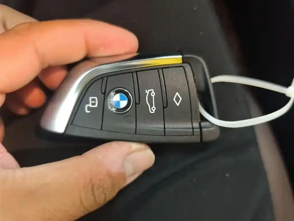BMW i3 2024 eDrive 35L — миниатюра 9