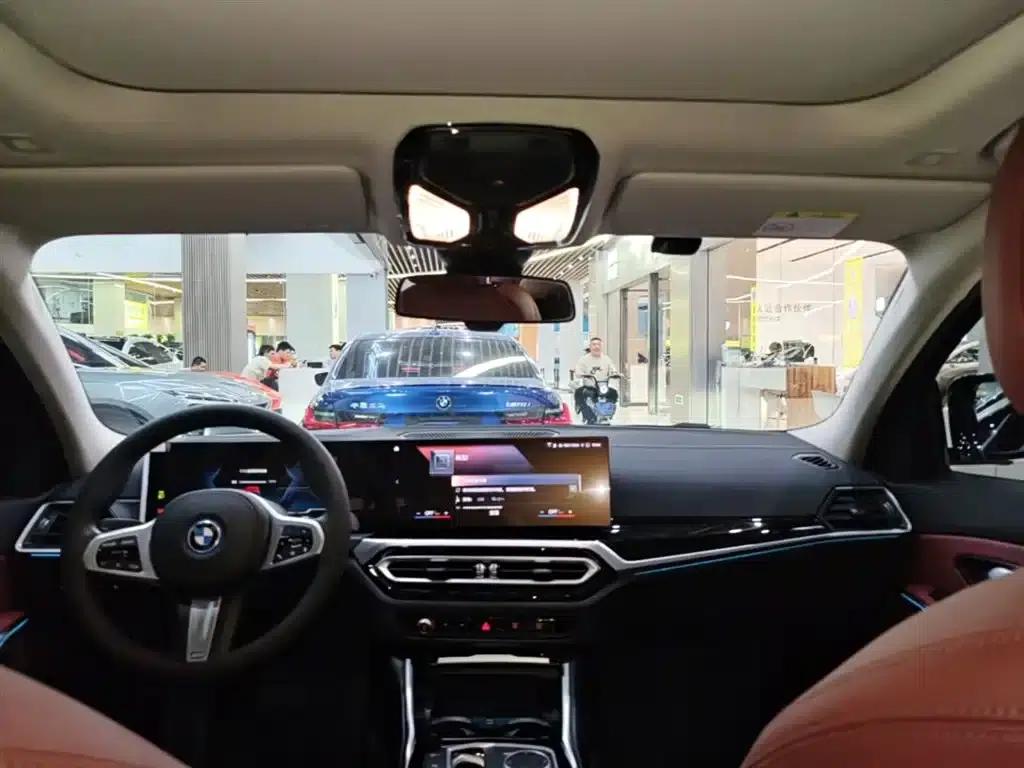 BMW i3 2022 eDrive 35L — миниатюра 18