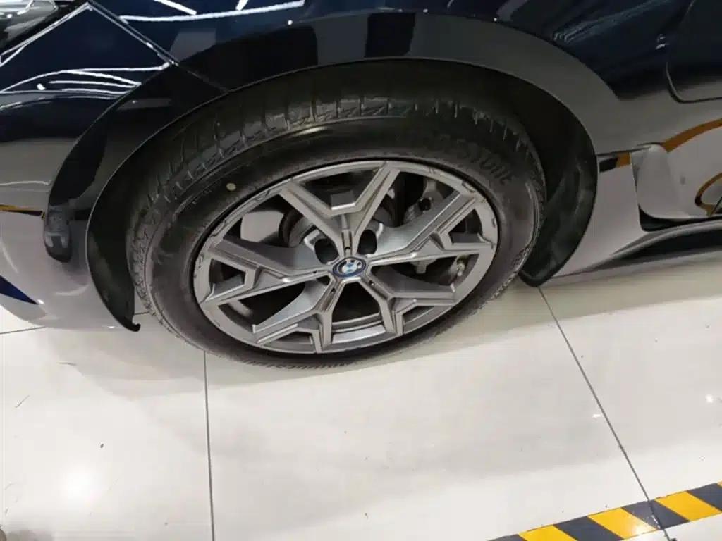 BMW i3 2022 eDrive 35L — миниатюра 23