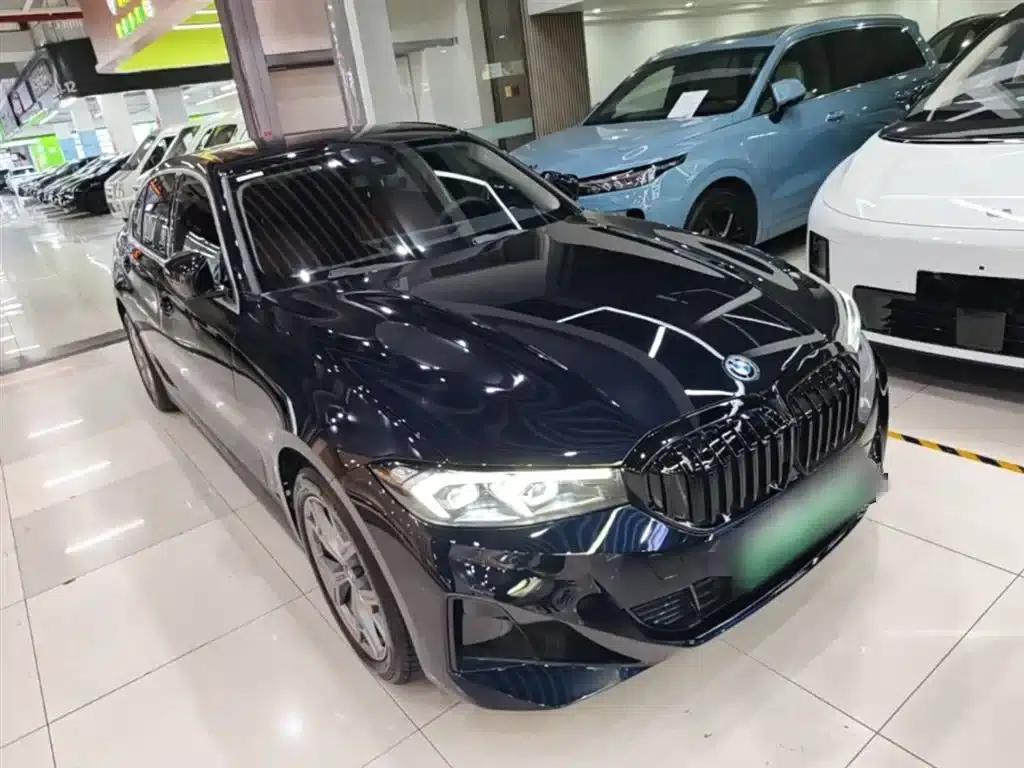BMW i3 2022 eDrive 35L — миниатюра 4