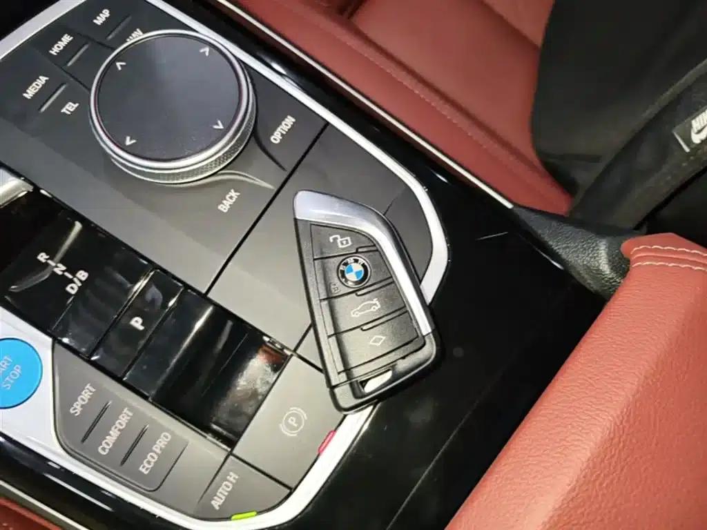 BMW i3 2022 eDrive 35L — миниатюра 9