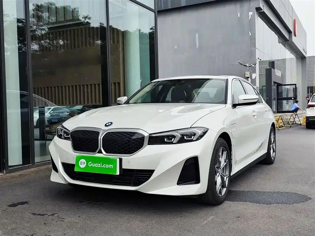 BMW i3 2025 eDrive 35 L — миниатюра 1