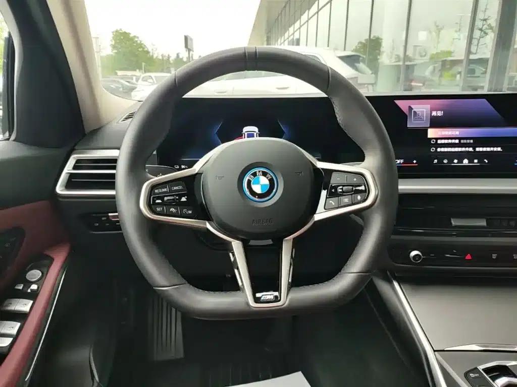 BMW i3 2025 eDrive 35 L — миниатюра 11