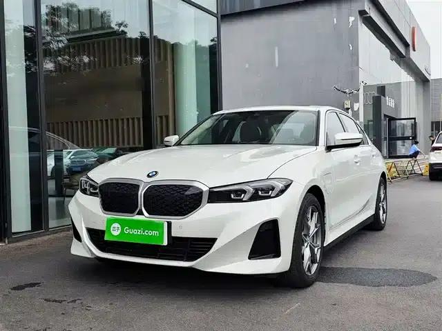 BMW i3 2025 eDrive 35 L