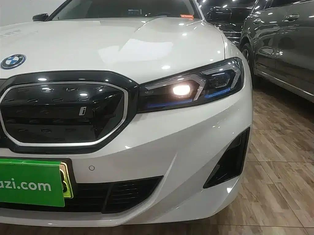 BMW i3 2024 eDrive 40 L Shadow Sport Package — миниатюра 24
