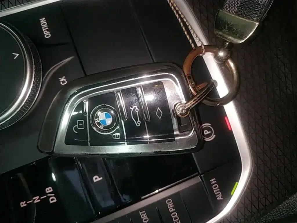 BMW i3 2024 eDrive 40 L Shadow Sport Package — миниатюра 9