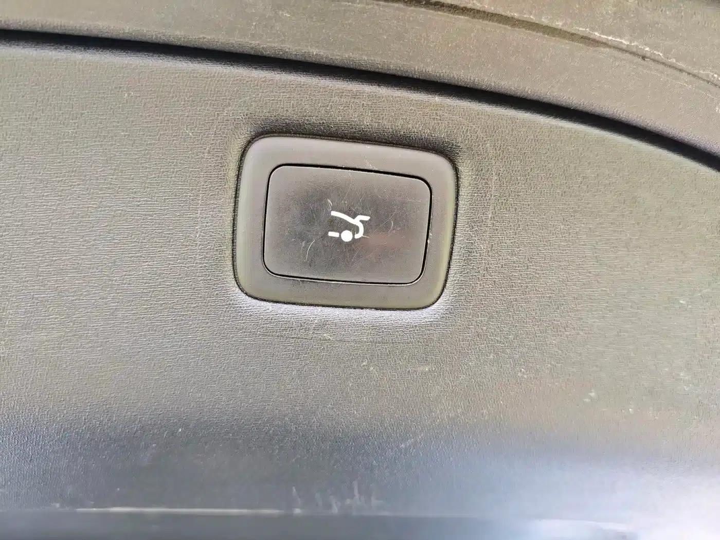 Zhiji L6 2024 Max Standard Edition — миниатюра 17