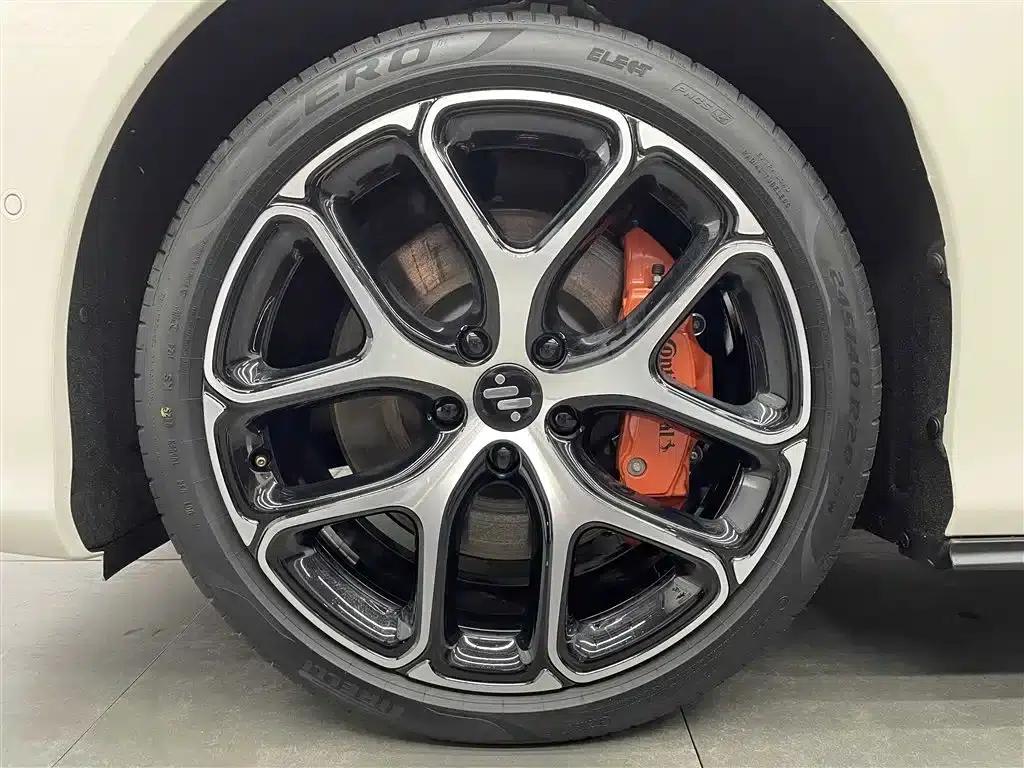 Zhiji L6 2025 Ultra — миниатюра 12