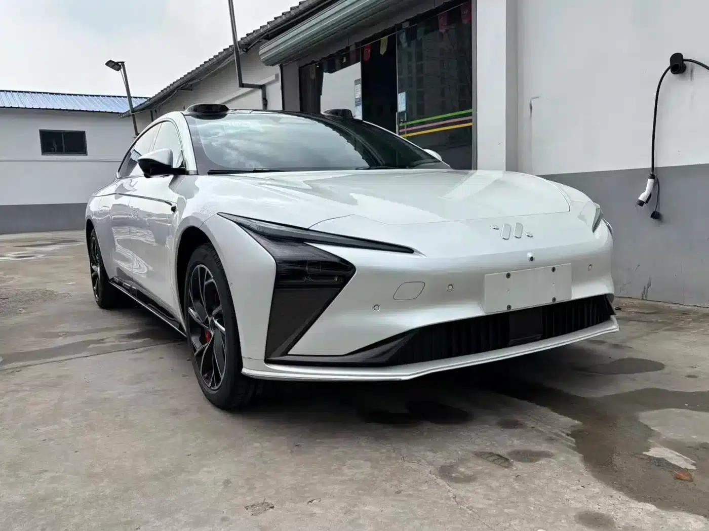 Zhiji L7 2022 Dynamic — миниатюра 3