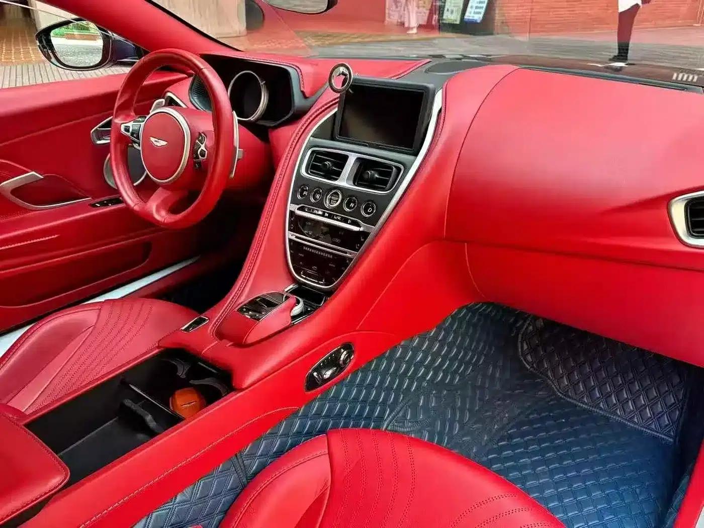 Aston Martin DB11 2019 4.0T V8 Coupe — миниатюра 8