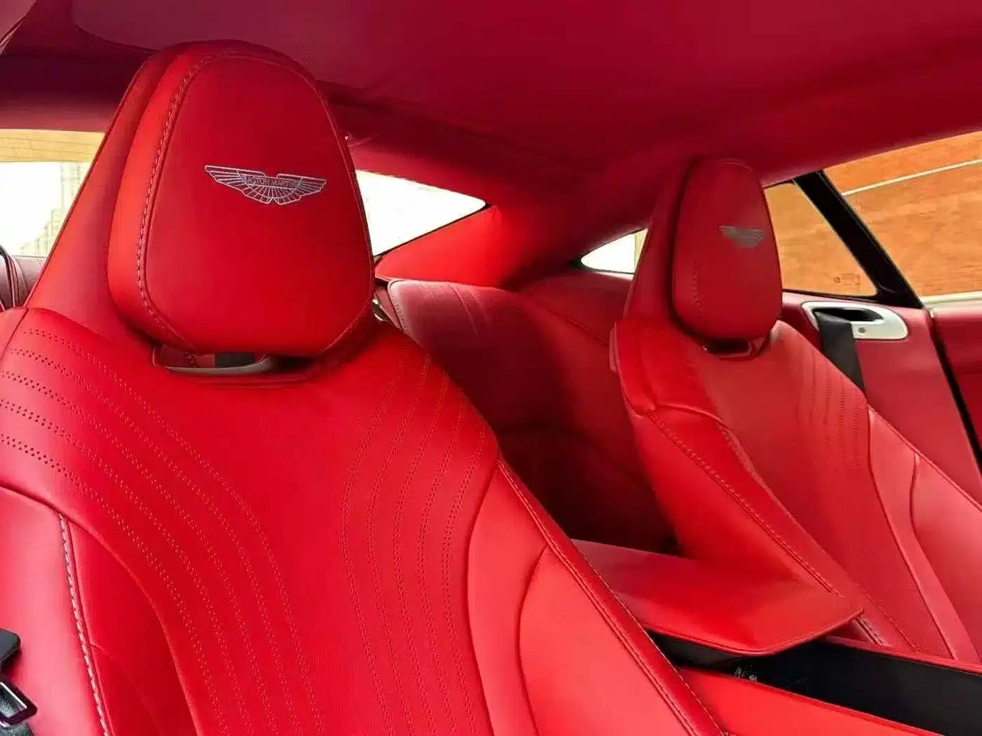 Aston Martin DB11 2019 4.0T V8 Coupe — миниатюра 9