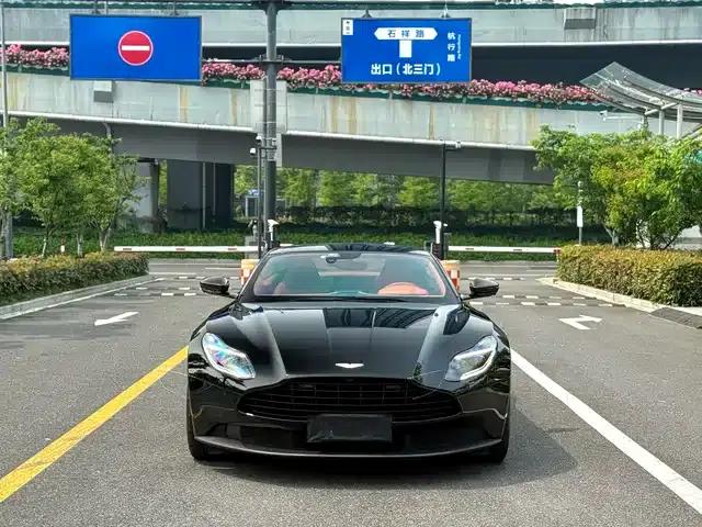 Aston Martin DB11 2022 4.0T V8 Coupe