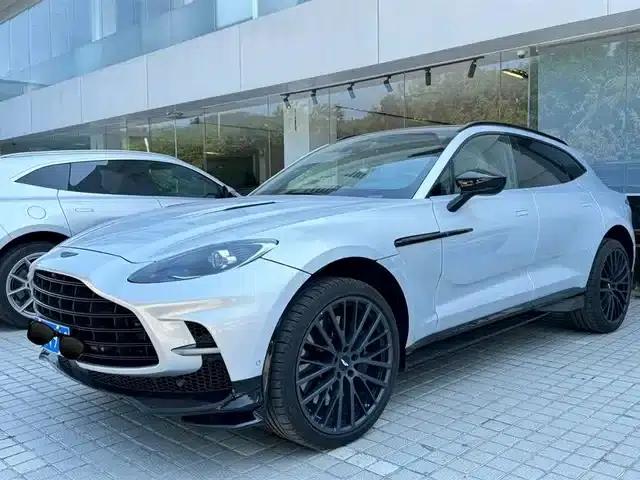 Aston Martin DBX 2023 4.0T V8 707