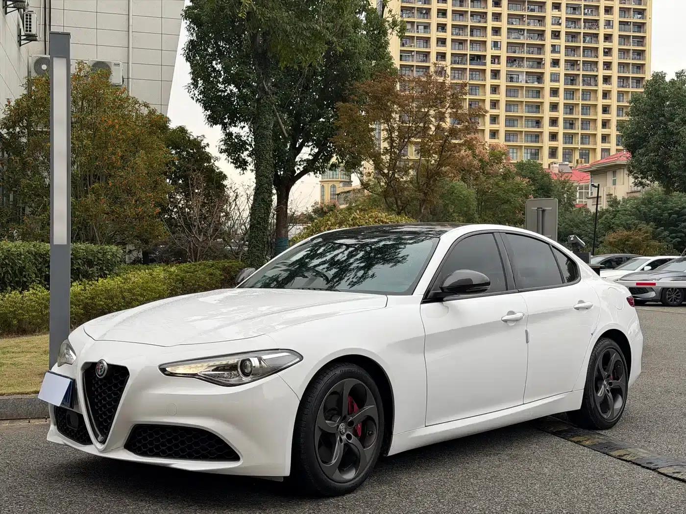 Giulia Juliet 2020 2.0T 280HP Dark Night Phantom Limited Edition — миниатюра 2
