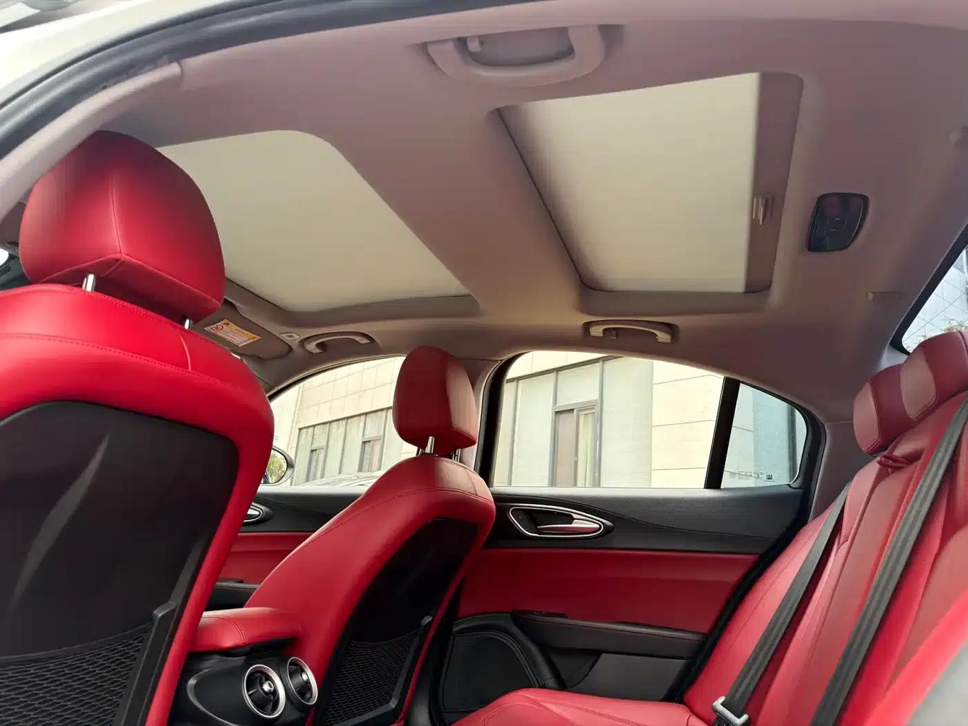Giulia Juliet 2020 2.0T 280HP Dark Night Phantom Limited Edition — миниатюра 17