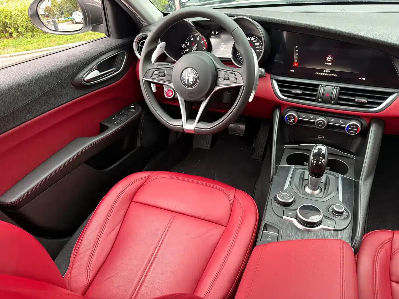 Giulia Juliet 2020 2.0T 280HP Dark Night Phantom Limited Edition — миниатюра 8