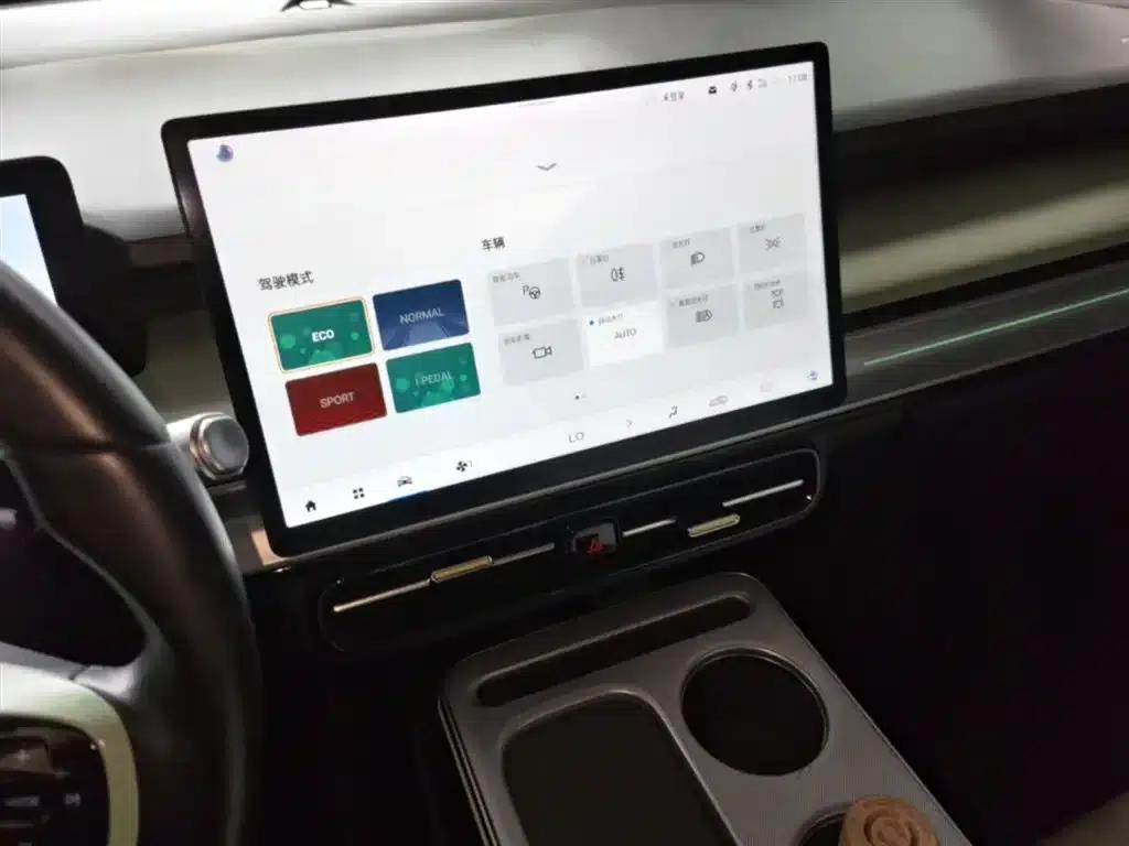 AION Y 2022 Plus 70 Tech Edition — миниатюра 20