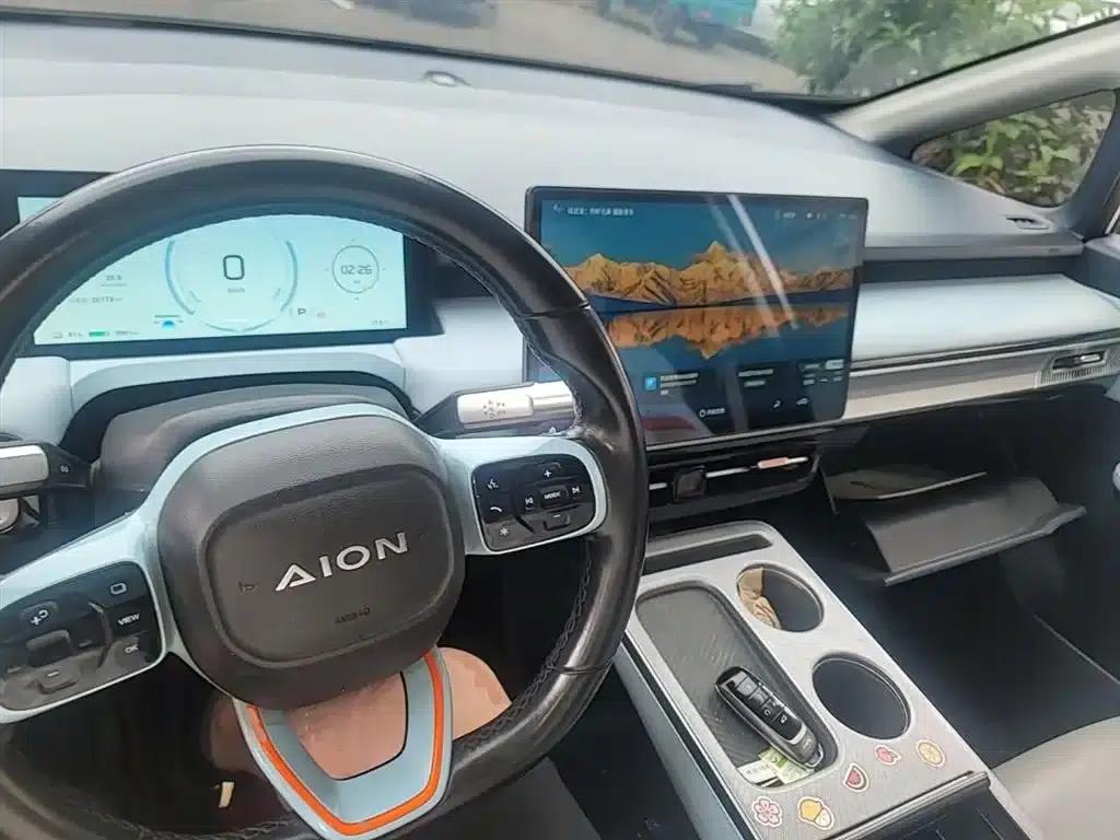 AION Y 2023 Younger Star Edition — миниатюра 10