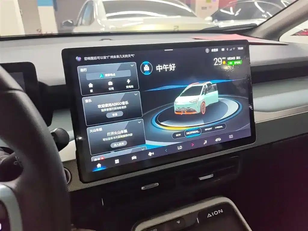 AION Y 2021 Model 70 Smart Edition — миниатюра 13