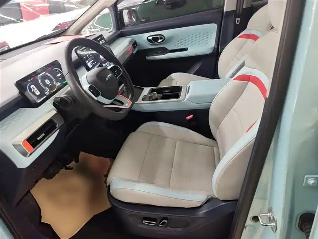 AION Y 2021 Model 70 Smart Edition — миниатюра 15