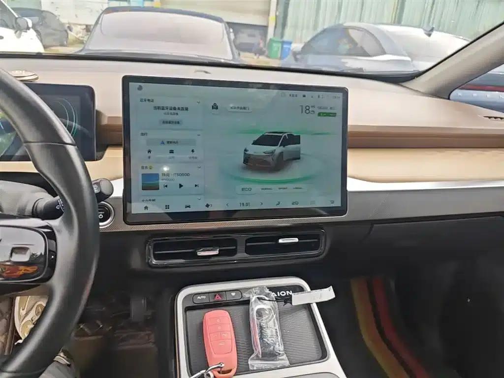 AION Y 2021 Model 70 Tech Vitality Edition — миниатюра 13