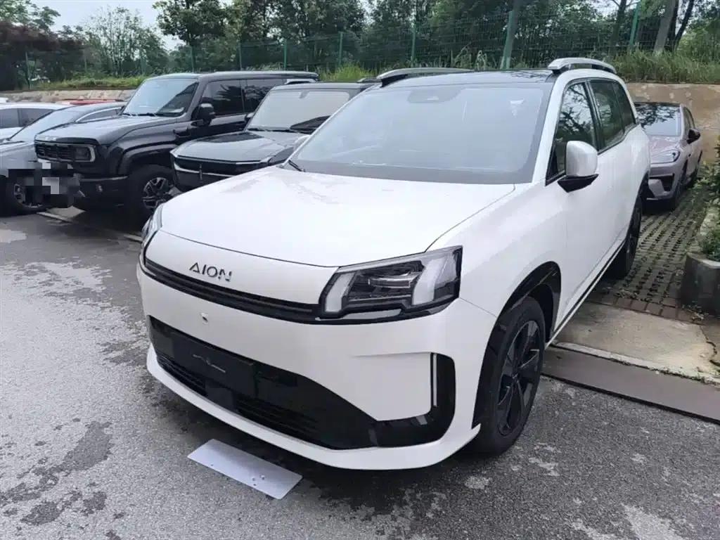 AION V 2026 Family Edition 650 Premium Edition — миниатюра 1