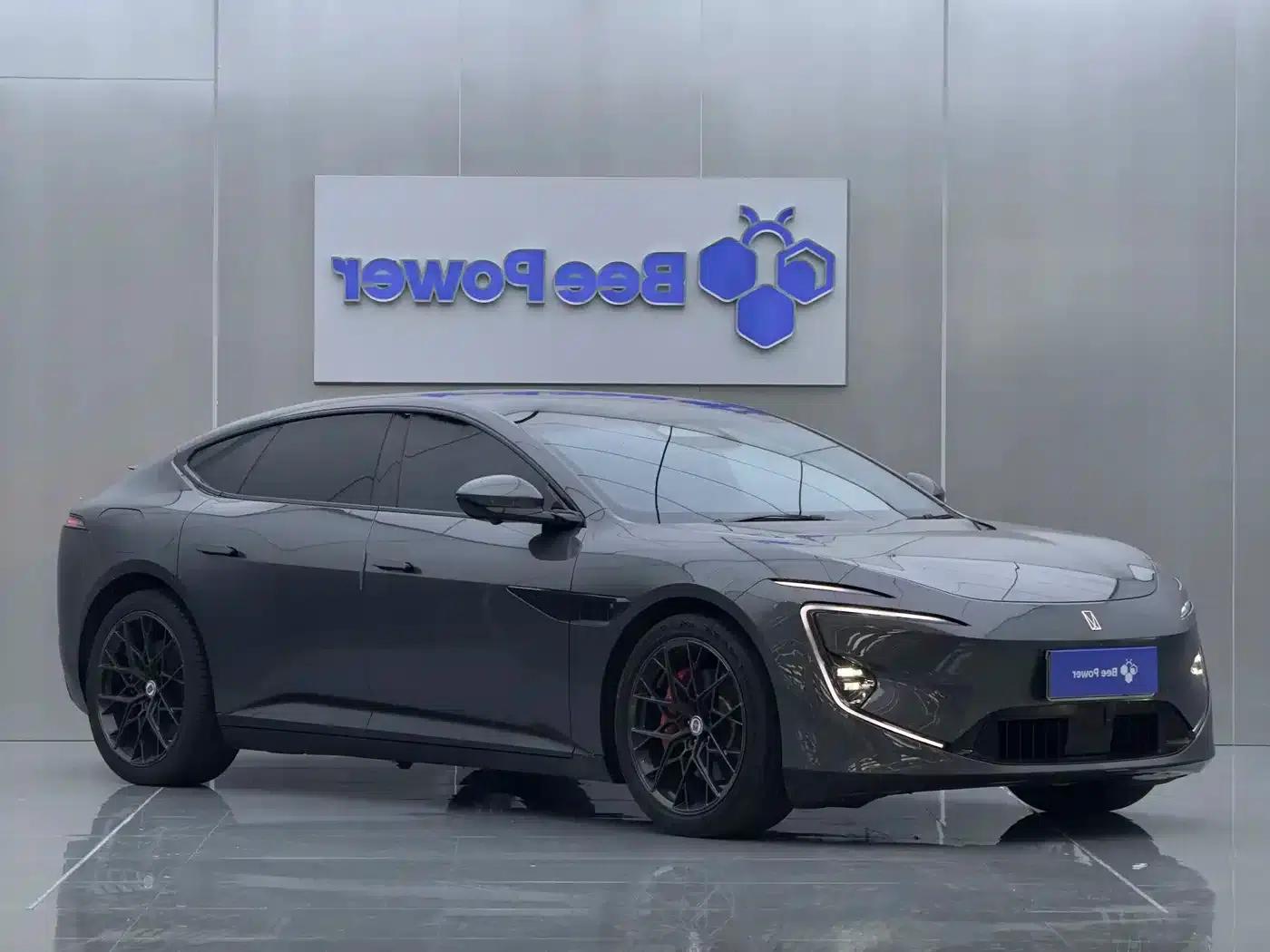 Avita 12 2023 700 Triple Laser Rear-Wheel Drive Luxury Edition — миниатюра 3