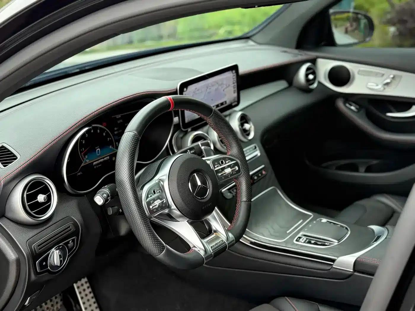Mercedes-Benz GLC Coupe AMG 2022 AMG GLC 43 4MATIC Coupe SUV — миниатюра 17