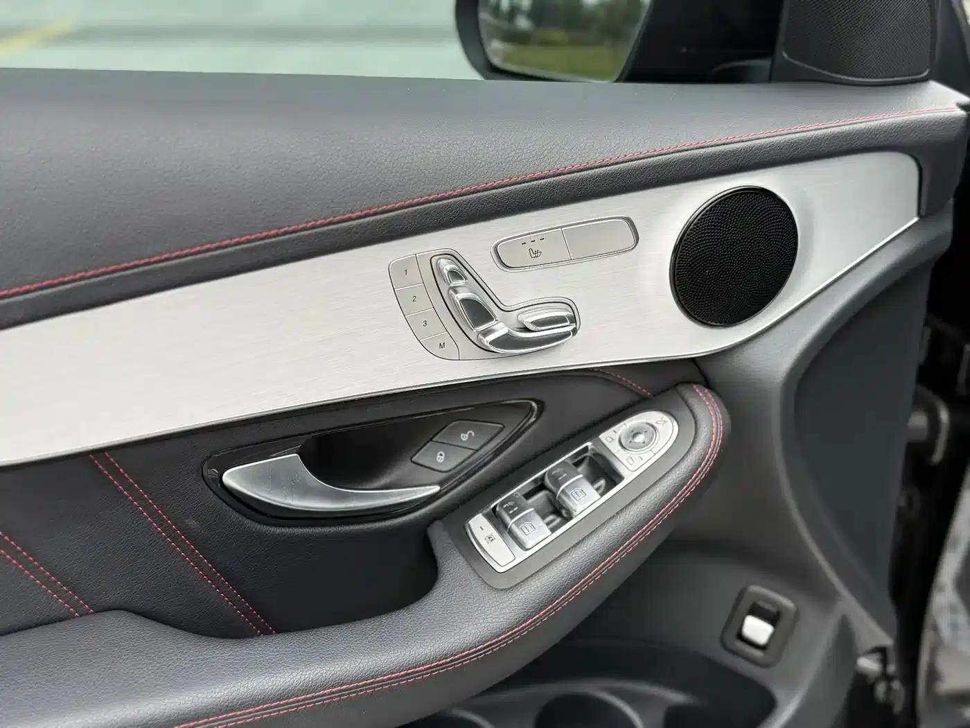 Mercedes-Benz GLC Coupe AMG 2022 AMG GLC 43 4MATIC Coupe SUV — миниатюра 18