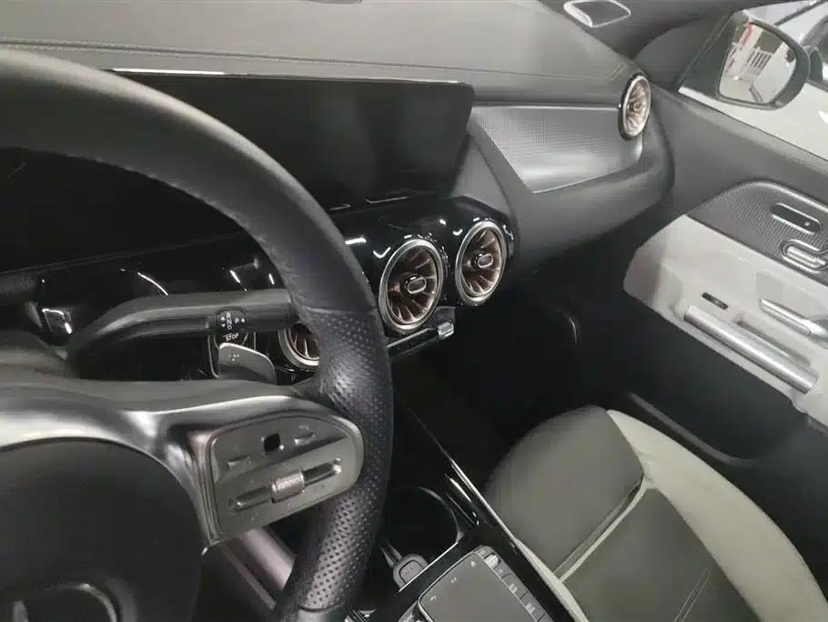 Mercedes-Benz EQA 2022 EQA 300 4MATIC First Edition — миниатюра 13