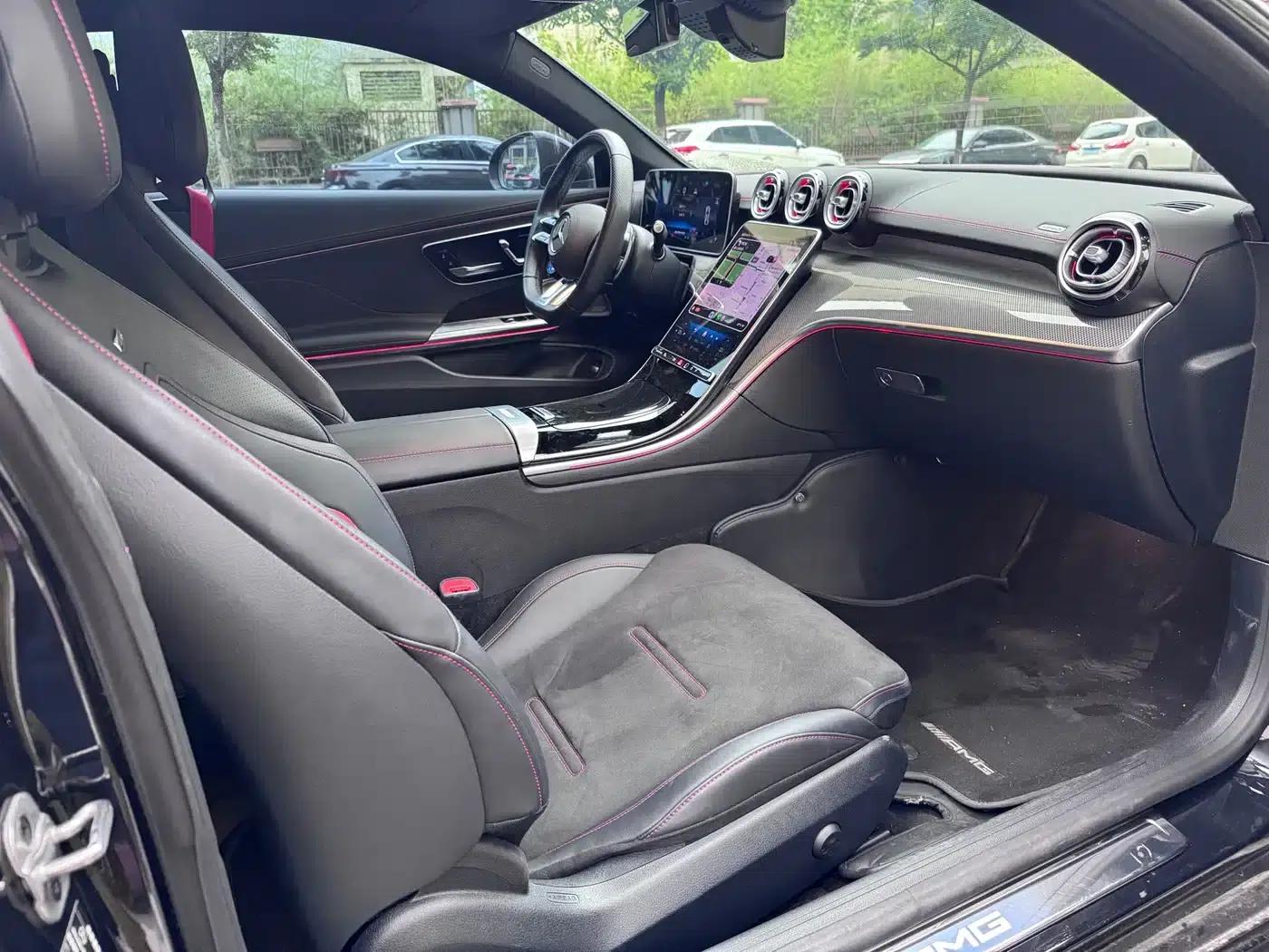 2025 Mercedes-Benz CLE AMG 53 4MATIC+ Coupe — миниатюра 4