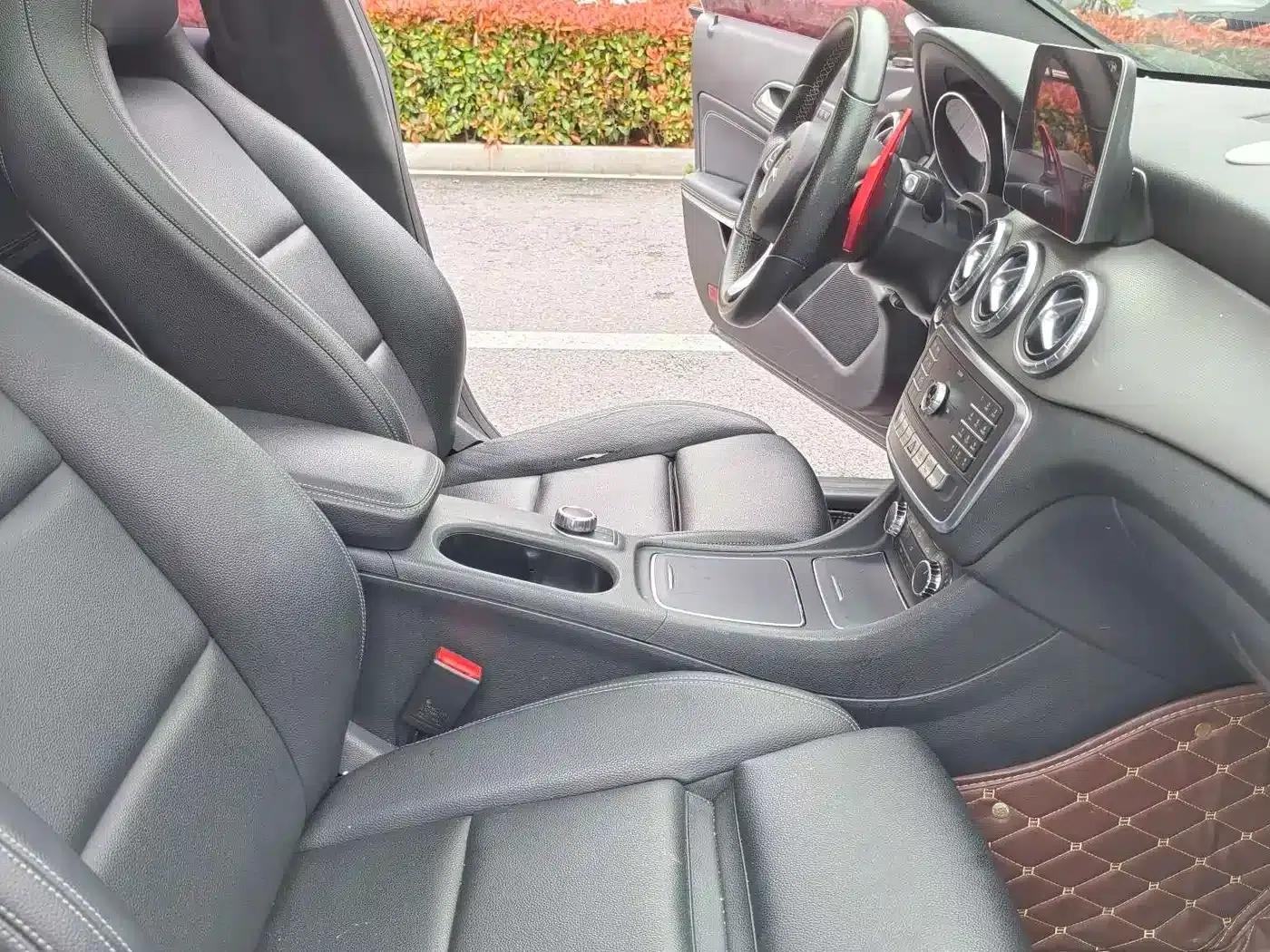 Mercedes-Benz CLA (Imported) 2018 CLA 200 Fashion Edition — миниатюра 14
