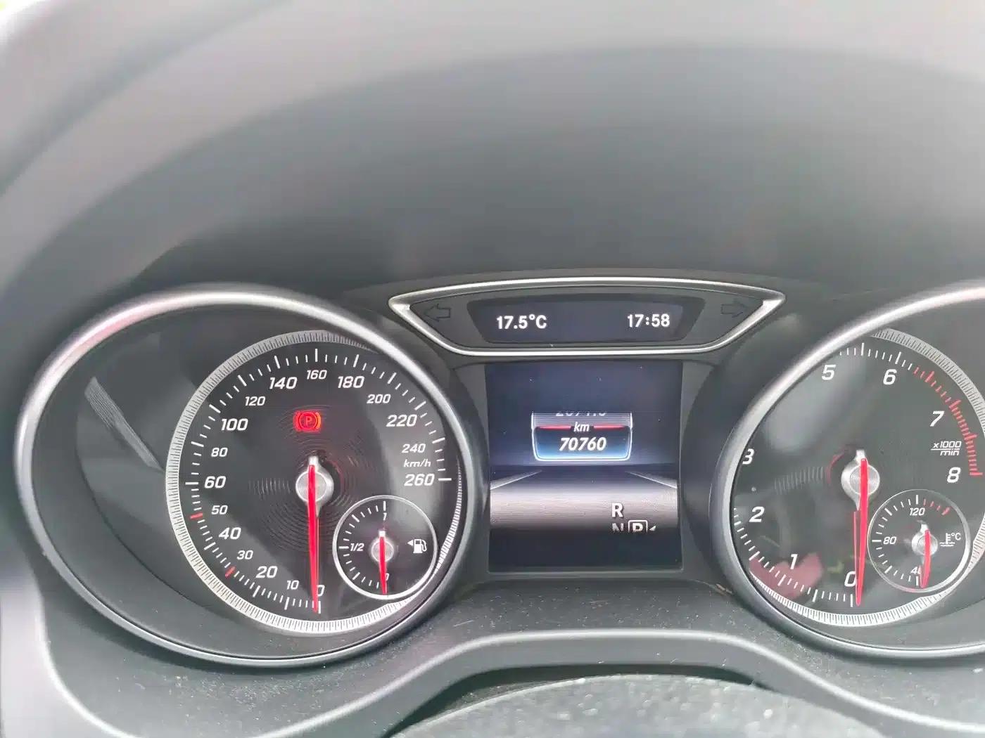 Mercedes-Benz CLA (Imported) 2018 CLA 200 Fashion Edition — миниатюра 16