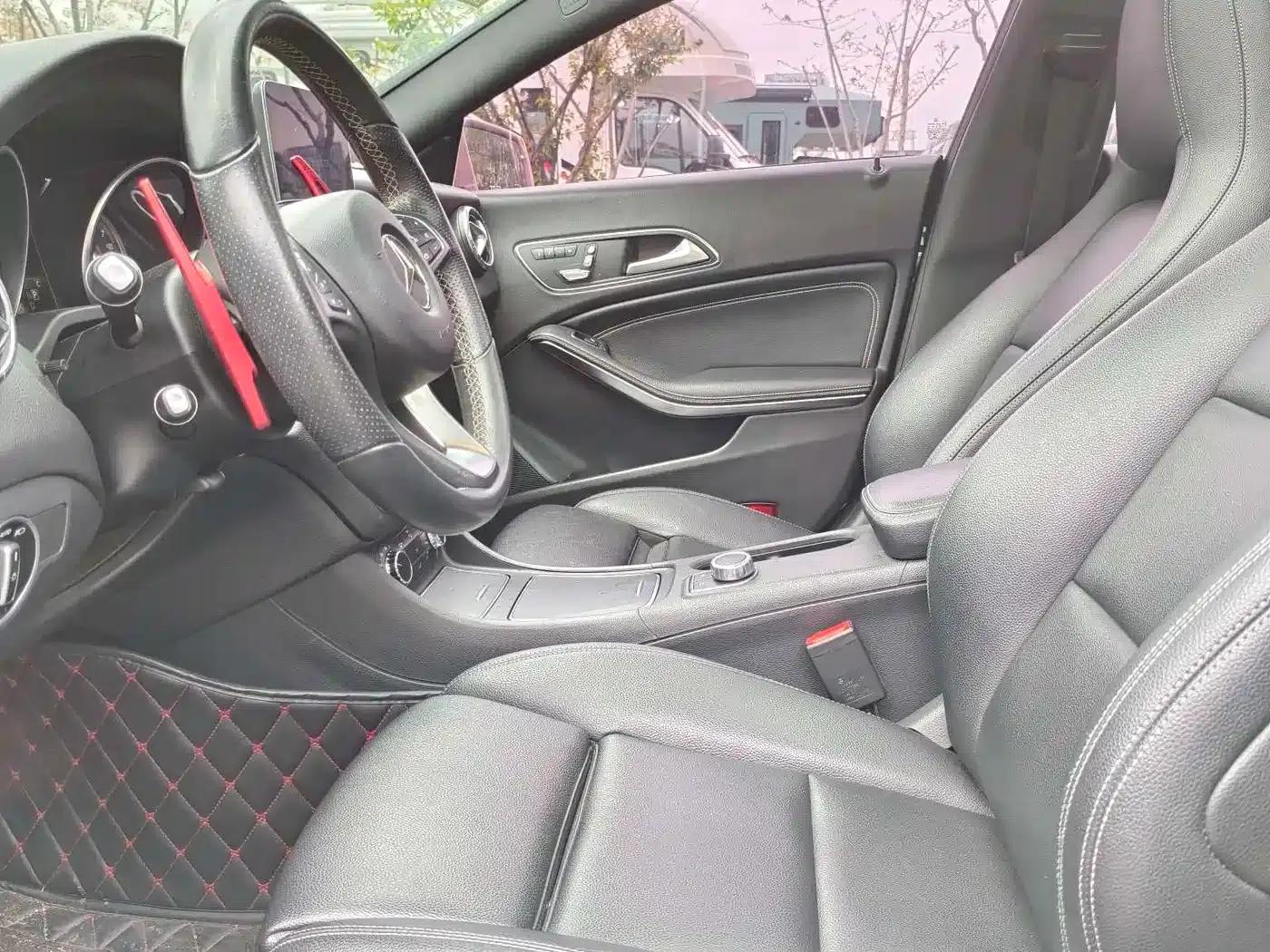 Mercedes-Benz CLA (Imported) 2018 CLA 200 Fashion Edition — миниатюра 9