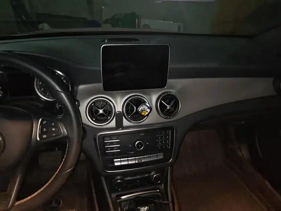 Imported Mercedes-Benz CLA 2018 CLA 200 Fashion Edition — миниатюра 13